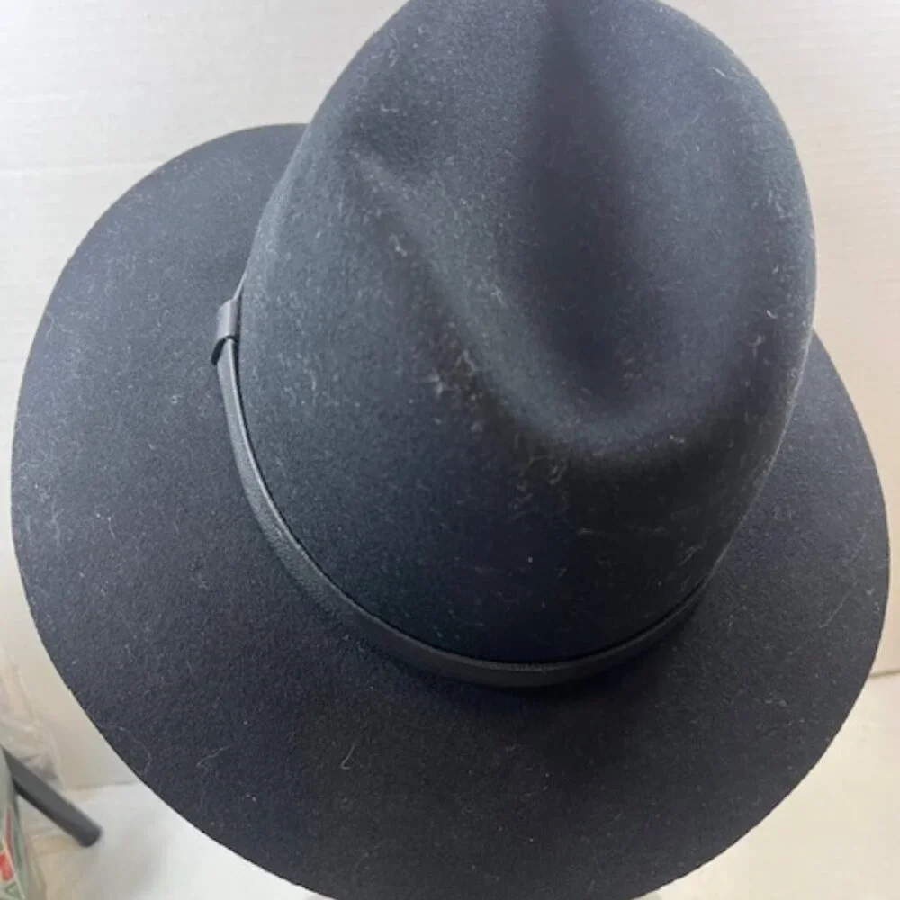 Large Brim Wool Fedora Hat Accented w/Leather Band Trim Black